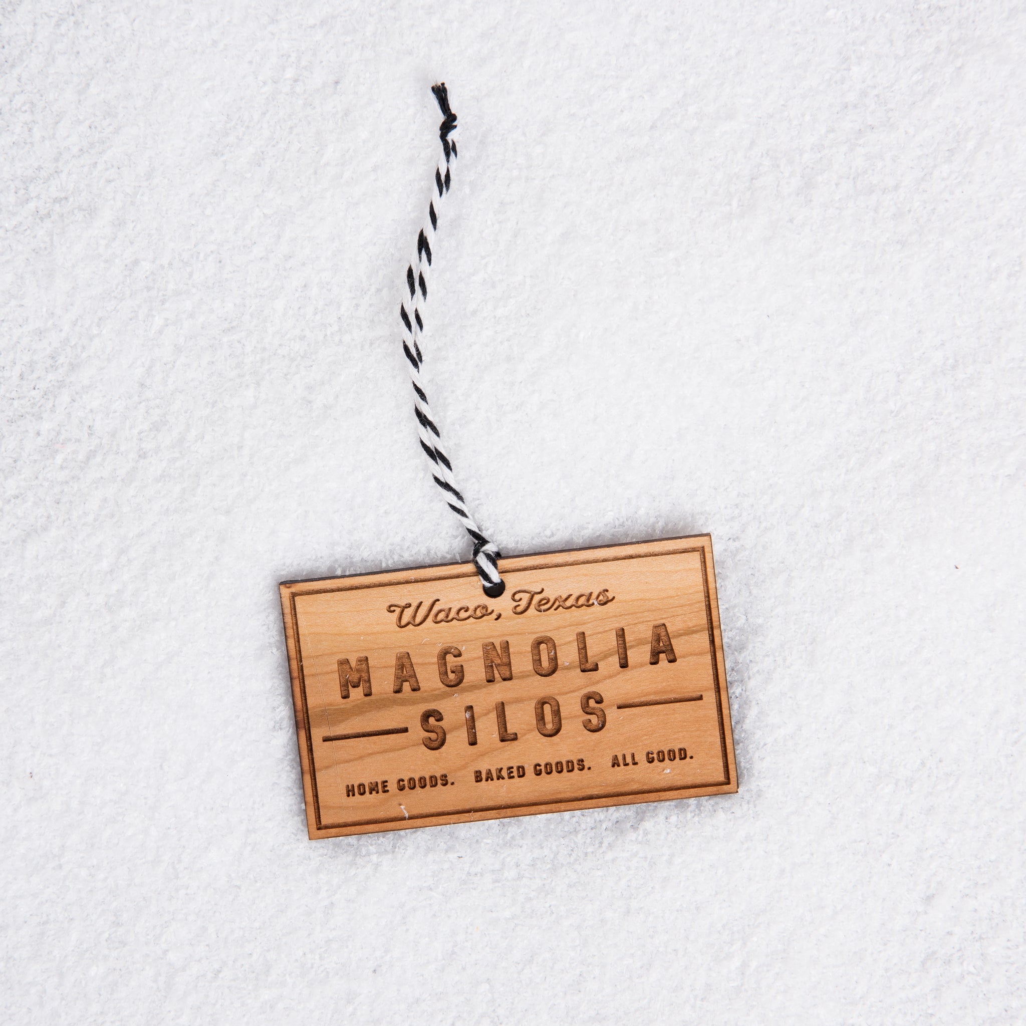 magnolia-mural-christmas-ornament